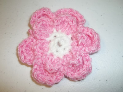 layered crochet flower clip